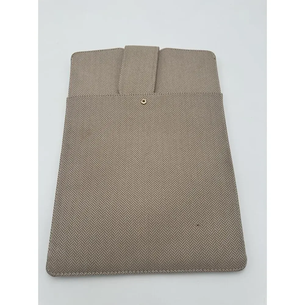 Lindsay Albanese Limited Edition Daily Laptop Clutch Beige Chevron Tablet Chrome
